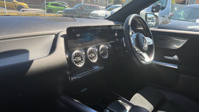 Mercedes-Benz GLA 200d AMG Line Premium 5dr Auto Diesel Hatchback